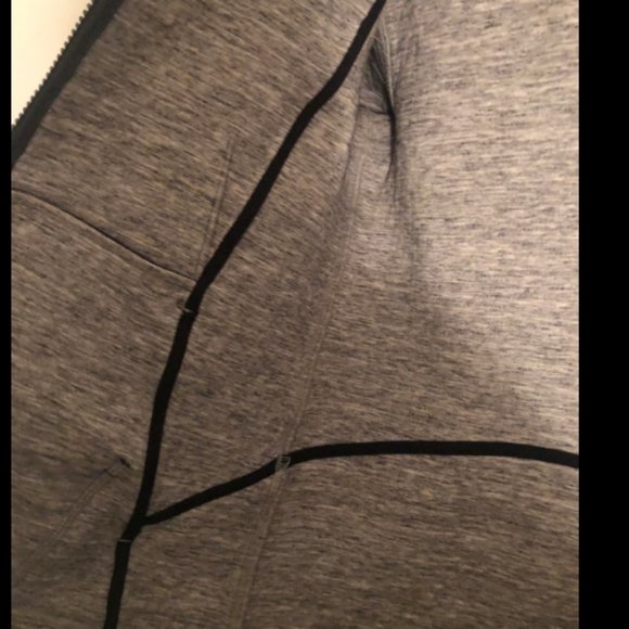 Lululemon NTS Heathered Gray Jacket Sz 6 - Picture 6 of 6